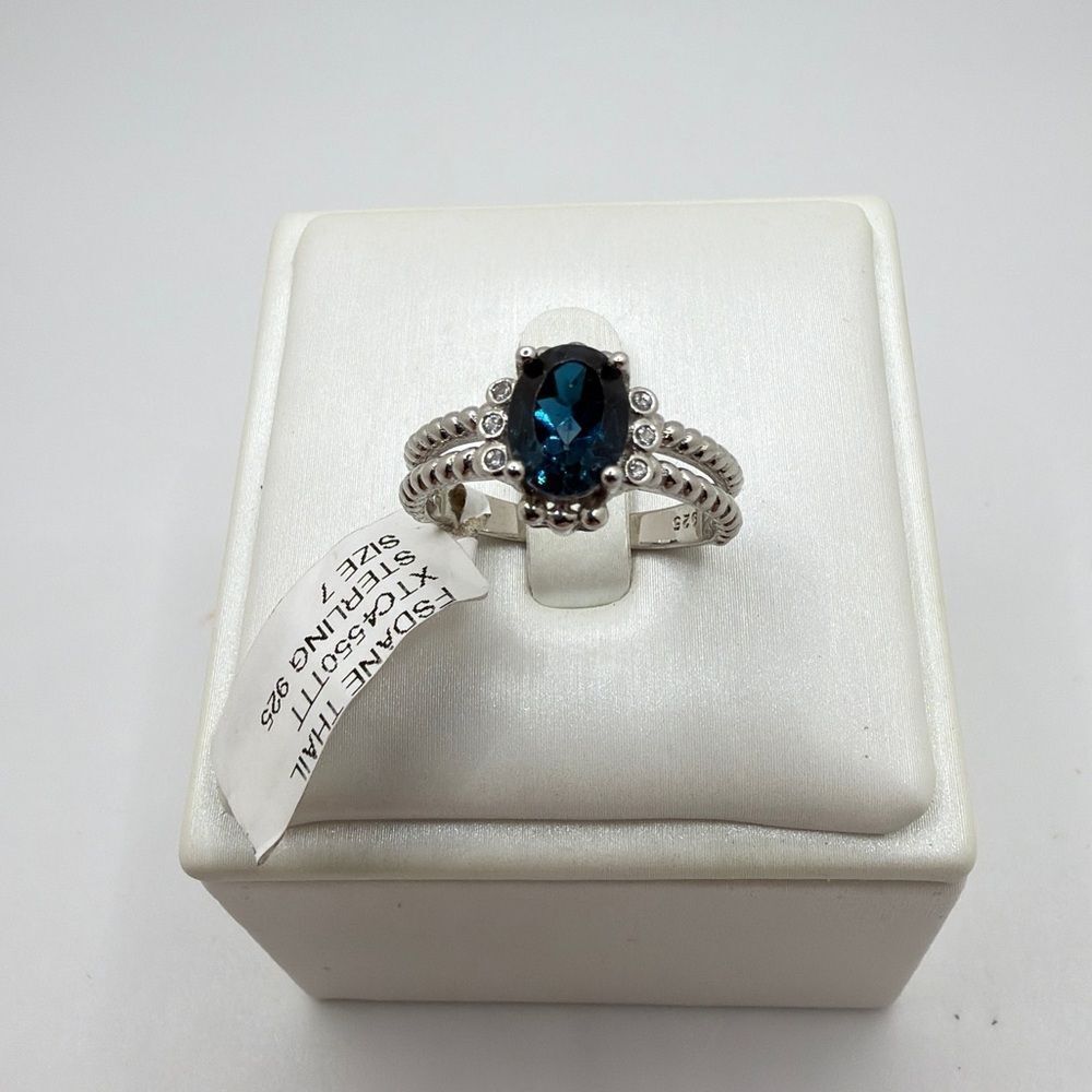 NWT faceted, oval cut 6x9mm London Blue Topaz ring w/ accent cz diamonds in 925!